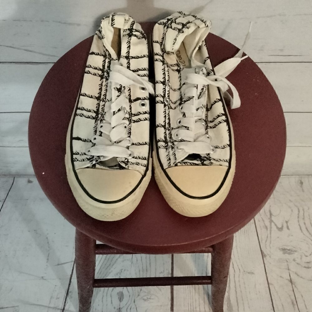 "Rue21"woman's sneakers  